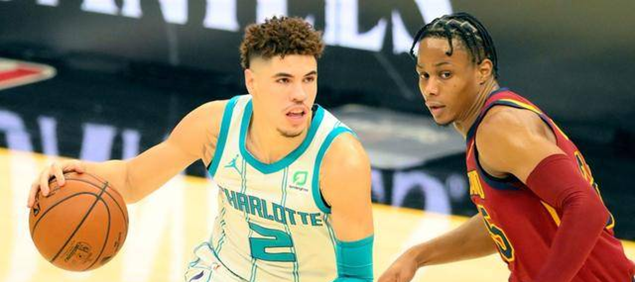 jiuyou官网入口-转折点！夏洛特黄蜂调整名单，NBA总决赛窗口期攻防权衡，赛场秩序良好，控场能力受关注