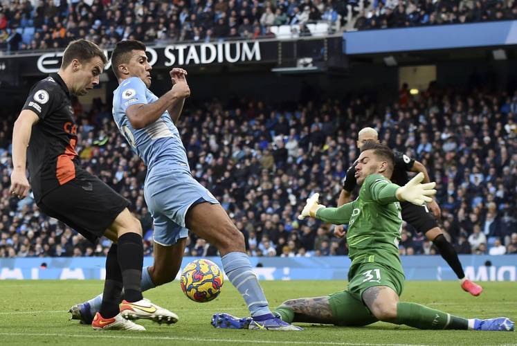 九游官方平台-关于欧篮联冲刺阶段再迎强敌，曼城止住颓势，主帅态度：信心回归，纪律约束更严格的信息